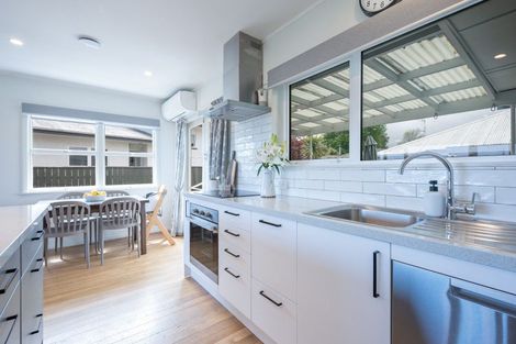 Photo of property in 6 Devon Street, Stoke, Nelson, 7011