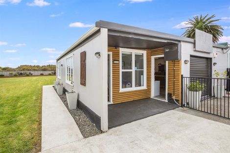 Photo of property in 23 Paekakariki Hill Road, Pauatahanui, Porirua, 5381