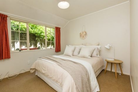Photo of property in 6a Busby Place, Havelock North, 4130