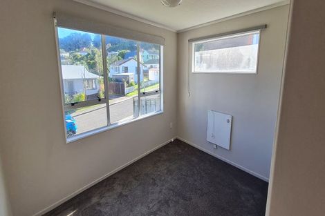Photo of property in 60 Percy Dyett Drive, Karori, Wellington, 6012