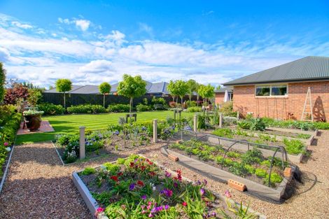 Photo of property in 11 Steane Place, Halswell, Christchurch, 8025