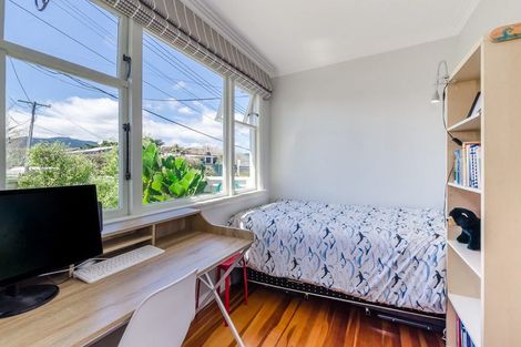 Photo of property in 131 Renown Road, Raumati South, Paraparaumu, 5032