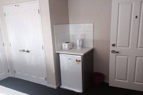 Photo of property in 17 Suffolk Street, Phillipstown, Christchurch, 8011