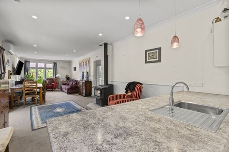 Photo of property in 48 Devon Street, Picton, 7220