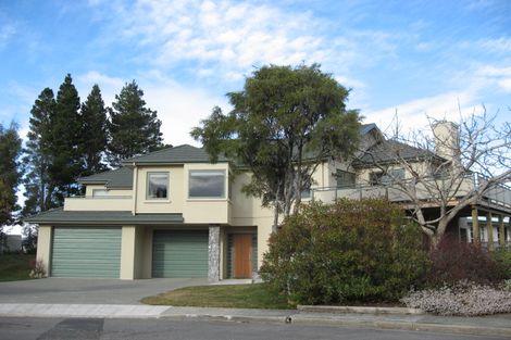 Photo of property in 10 Worsley Street, Te Anau, 9600