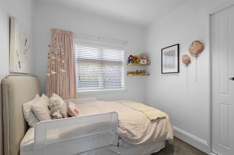 Photo of property in 136 Weston Road, St Albans, Christchurch, 8052