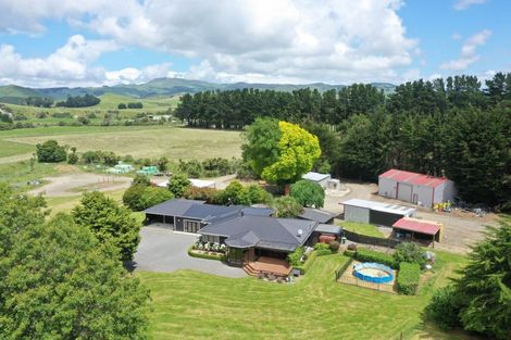 Photo of property in 685 Waitahora Road, Waitahora, Dannevirke, 4971