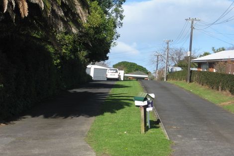 Photo of property in 29 Orams Road, Hillpark, Auckland, 2102