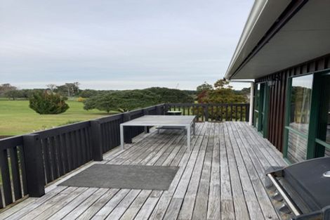 Photo of property in 166 Torkar Road, Clarks Beach, 2122