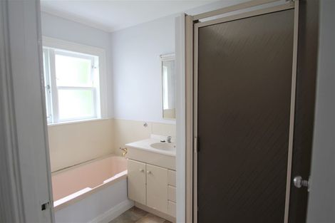 Photo of property in 2/8 Scanlan Street, Grey Lynn, Auckland, 1021