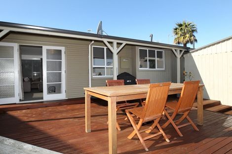 Photo of property in 266 Clifton Road, Te Awanga, 4102