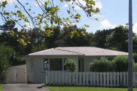Photo of property in 8 Universal Drive, Henderson, Auckland, 0610
