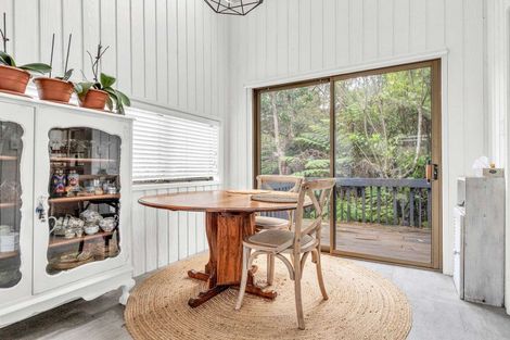 Photo of property in 13 Felstead Street, Birkenhead, Auckland, 0626