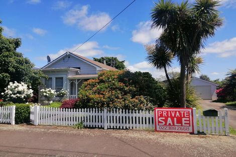 Photo of property in 165 Cambridge Street, Levin, 5510