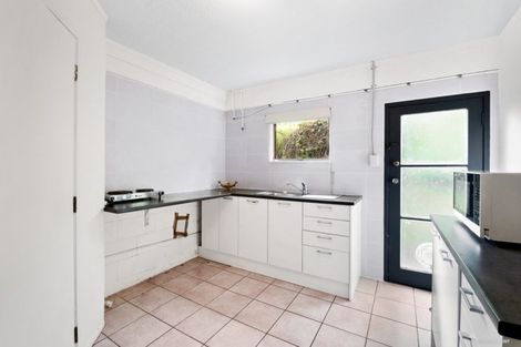 Photo of property in 119 Browns Bay Road, Browns Bay, Auckland, 0630