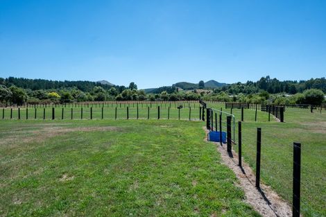 Photo of property in 12 Oakdale Drive, Kinloch, Taupo, 3377