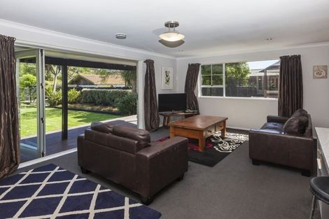 Photo of property in 30b Yellowstone Crescent, Burwood, Christchurch, 8083