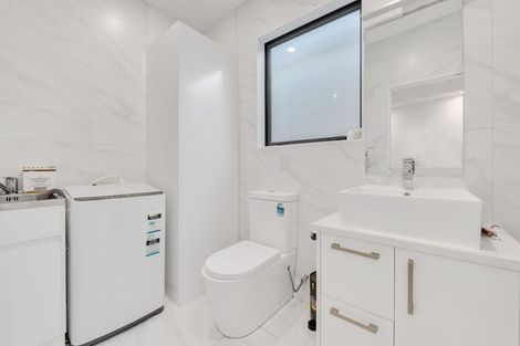 Photo of property in 48 Parahau Road, Papakura, 2110