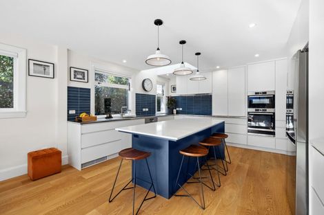 Photo of property in 19 Weston Road, St Albans, Christchurch, 8052