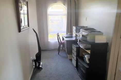 Photo of property in 12 Smith Street, Dannevirke, 4930