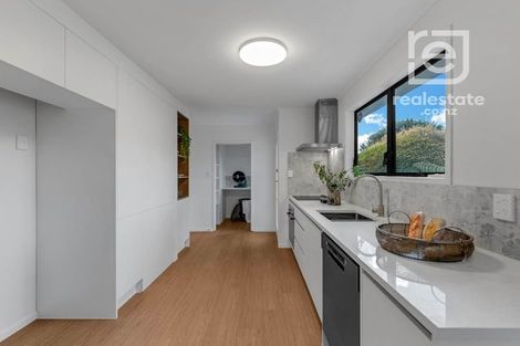 Photo of property in 73 Moore Street, Hillcrest, Auckland, 0627