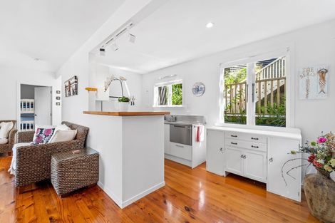 Photo of property in 62 Clinton Road, Tawharanui Peninsula, Matakana, 0986