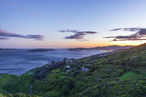 Photo of property in 23 Promontory Crescent, Newlands, Wellington, 6037