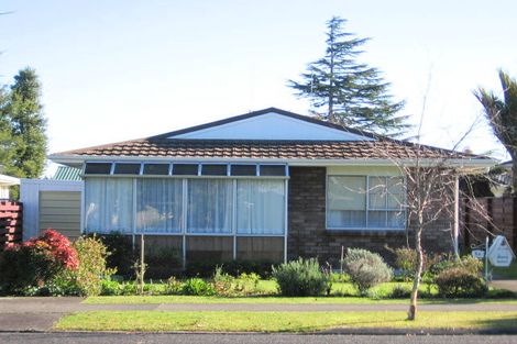 Photo of property in 1a Hilton Road, St Andrews, Hamilton, 3200