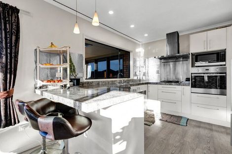 Photo of property in 5d James Drive, Bell Block, New Plymouth, 4312