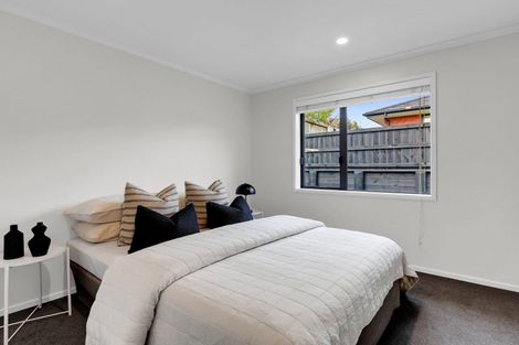 Photo of property in 266 Dixon Road, Fitzroy, Hamilton, 3206