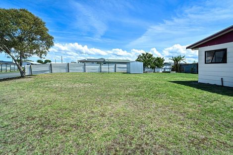 Photo of property in 3 Holmes Place, Flaxmere, Hastings, 4120