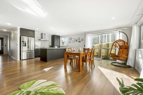 Photo of property in 59 Tamahere Drive, Glenfield, Auckland, 0629