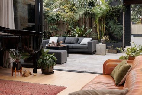 Photo of property in 210 Oceanbeach Road, Mount Maunganui, 3116