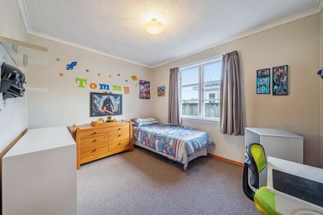 Photo of property in 13 Oxford Crescent, Ebdentown, Upper Hutt, 5018