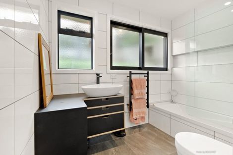 Photo of property in 6 Colorado Grove, Brooklyn, Wellington, 6021