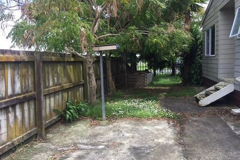 Photo of property in 1/144 Shifnal Drive, Randwick Park, Auckland, 2105