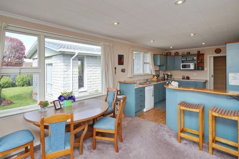 Photo of property in 5 Blairdon Place, Bishopdale, Christchurch, 8053