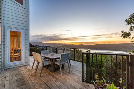 Photo of property in 22a Kahu Road, Paremata, Porirua, 5024