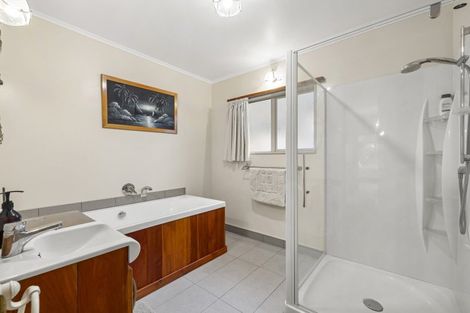Photo of property in 24 Stewart Street, Raglan, 3225