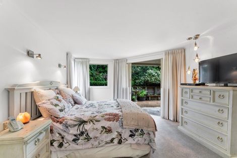Photo of property in 57a Mellons Bay Road, Mellons Bay, Auckland, 2014