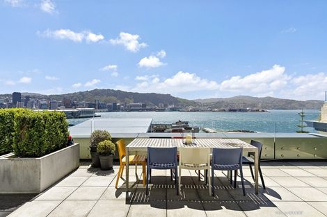Photo of property in 5/150 Oriental Parade, Oriental Bay, Wellington, 6011
