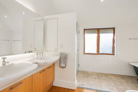 Photo of property in 29 Garden Road, Merivale, Christchurch, 8014