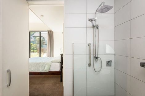 Photo of property in 3 Plumwood Lane, Cashmere, Christchurch, 8022