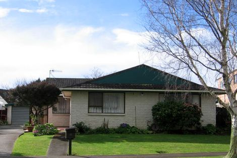Photo of property in 18 Humphries Place, Awapuni, Palmerston North, 4412