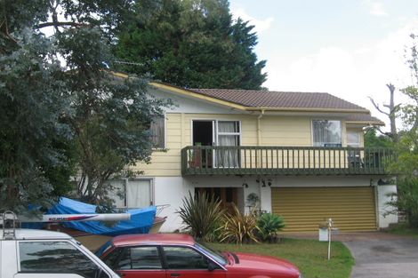 Photo of property in 24 The Grove, Titirangi, Auckland, 0604