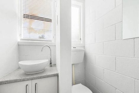 Photo of property in 3h Mountain Road, Mount Wellington, Auckland, 1060