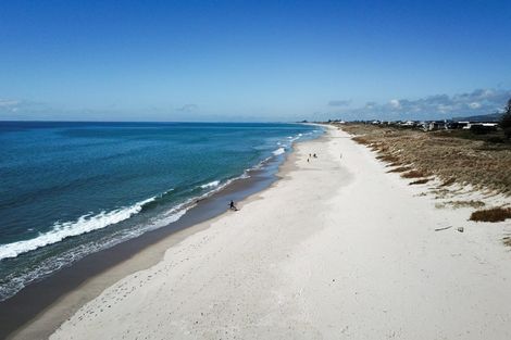 Photo of property in 3/375 Oceanbeach Road, Mount Maunganui, 3116