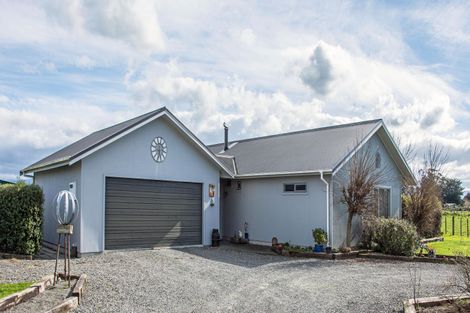 Photo of property in 172 Manaia Road, Homebush, Masterton, 5885