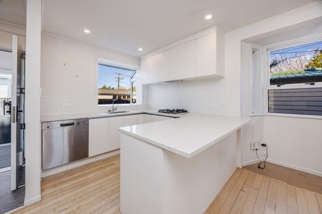 Photo of property in 50 Fernaig Street, Papakura, 2110