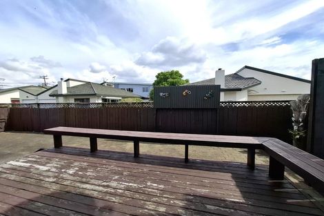 Photo of property in 2/51 Anzac Road, Browns Bay, Auckland, 0630